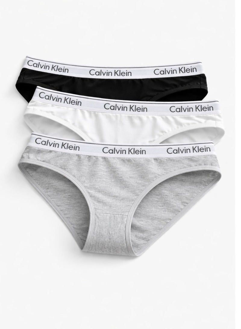 كالفن كلاين بيرفورمانس طقم بانتي حريمي  من 3 قطع قطن ناعم، تصميم مريح، خامة عالية الجودة، مثالي للاستخدام اليومي - مقاس ميديم - Image 2